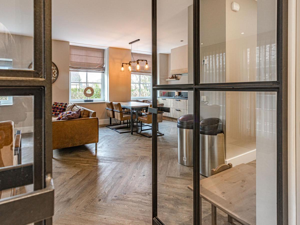 Charming Holiday Home In Nijverdal With Jacuzzi エクステリア 写真
