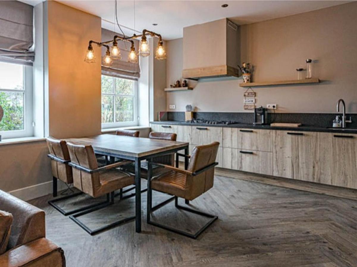 Charming Holiday Home In Nijverdal With Jacuzzi エクステリア 写真